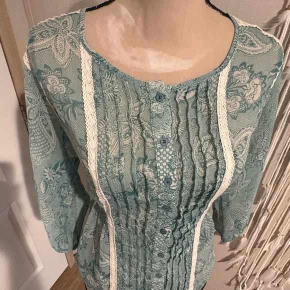 American Rag Teal Button-Down Blouse with Lace - Picture 2 of 8